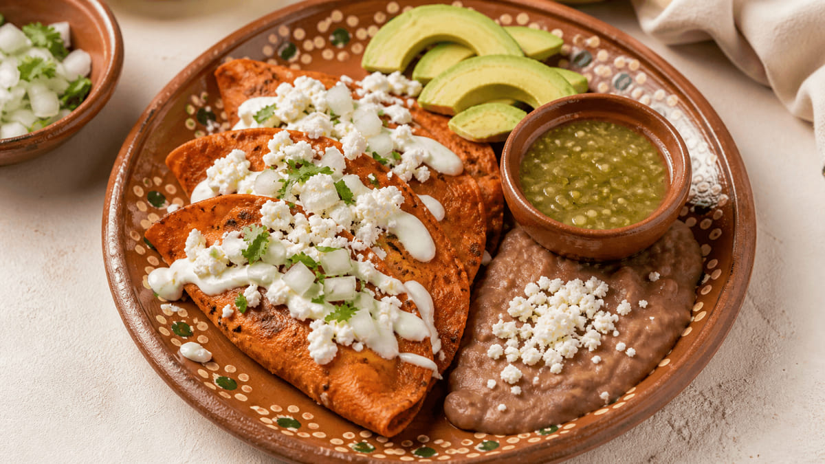 Enchiladas potosinas — San Luis Potosí