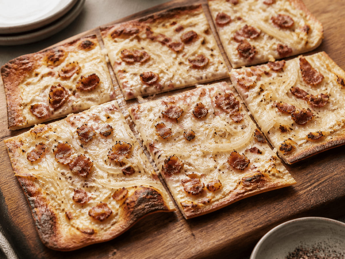 Flammkuchen con queso Oaxaca