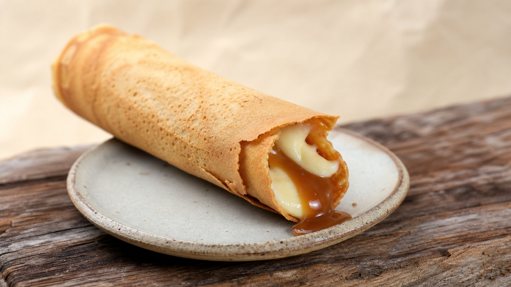Marquesitas campechanas rellenas de queso de bola