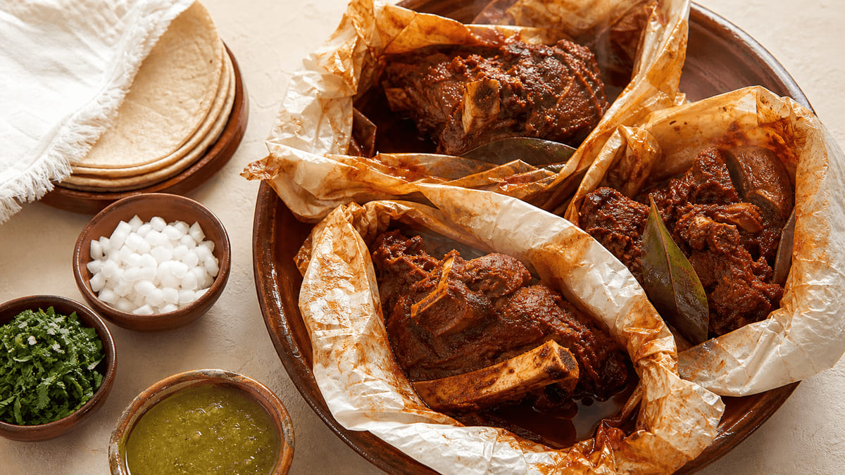 Mixiotes de carnero en adobo, receta de Estado de México