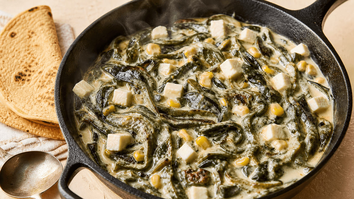 Rajas con crema y queso, receta de Ciudad de México