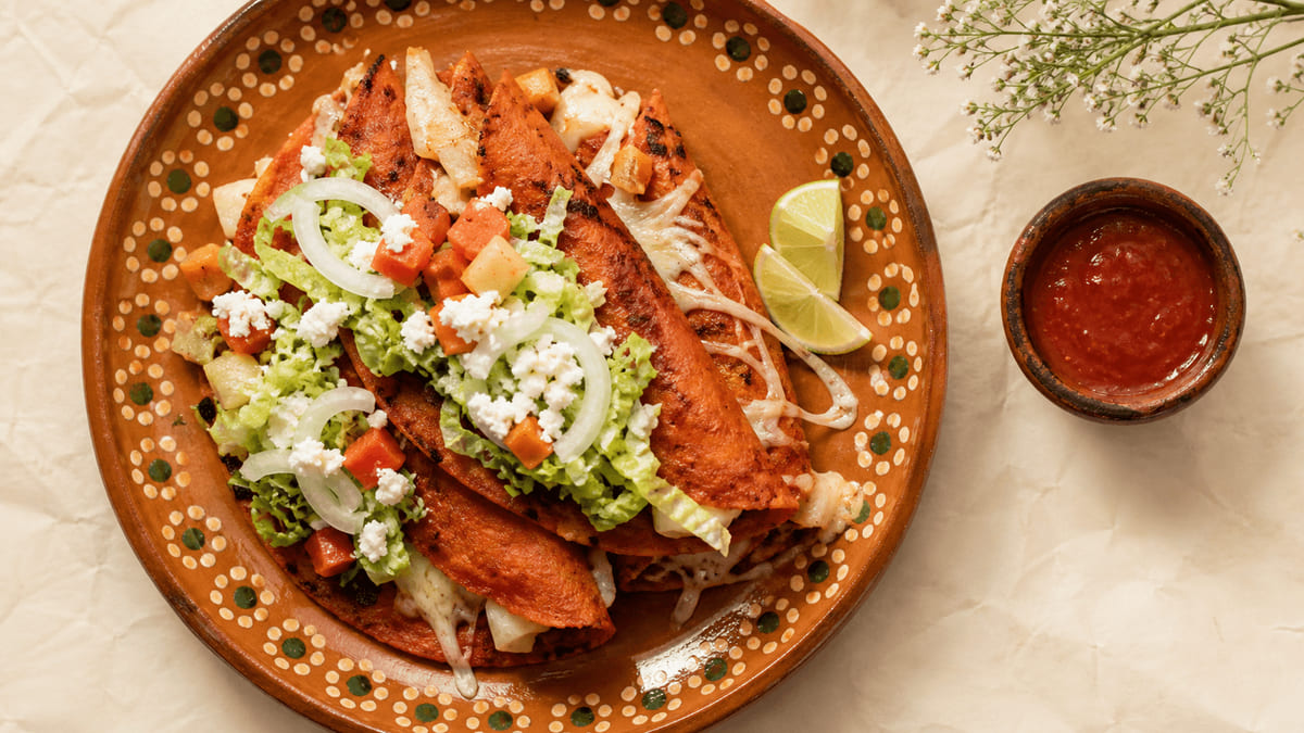 Tacos rojos potosinos (tacos camila) — San Luis Potosí